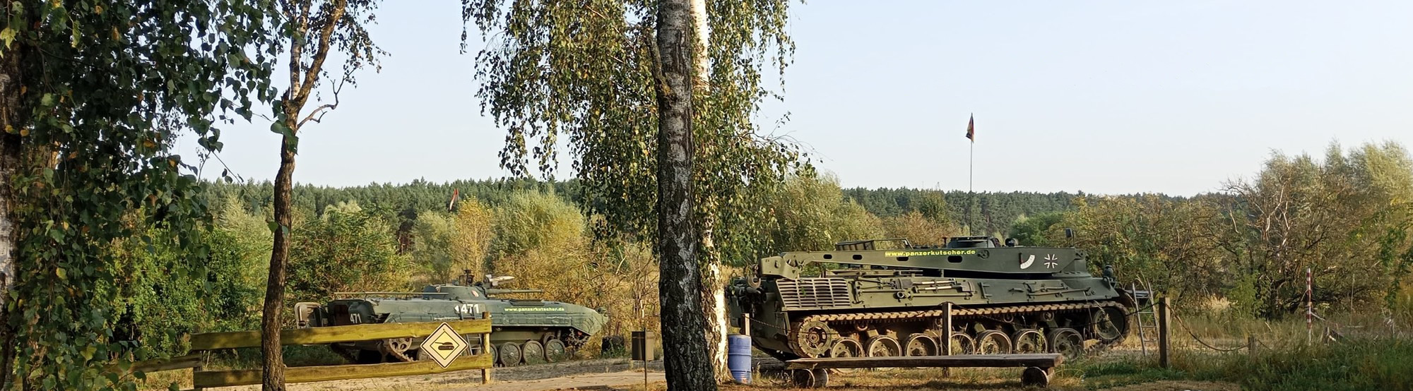 Panoramaansicht des 8,5 Hektar gro&szlig;en Gel&auml;ndes der Panzerfunfahrschule in Steinh&ouml;fel